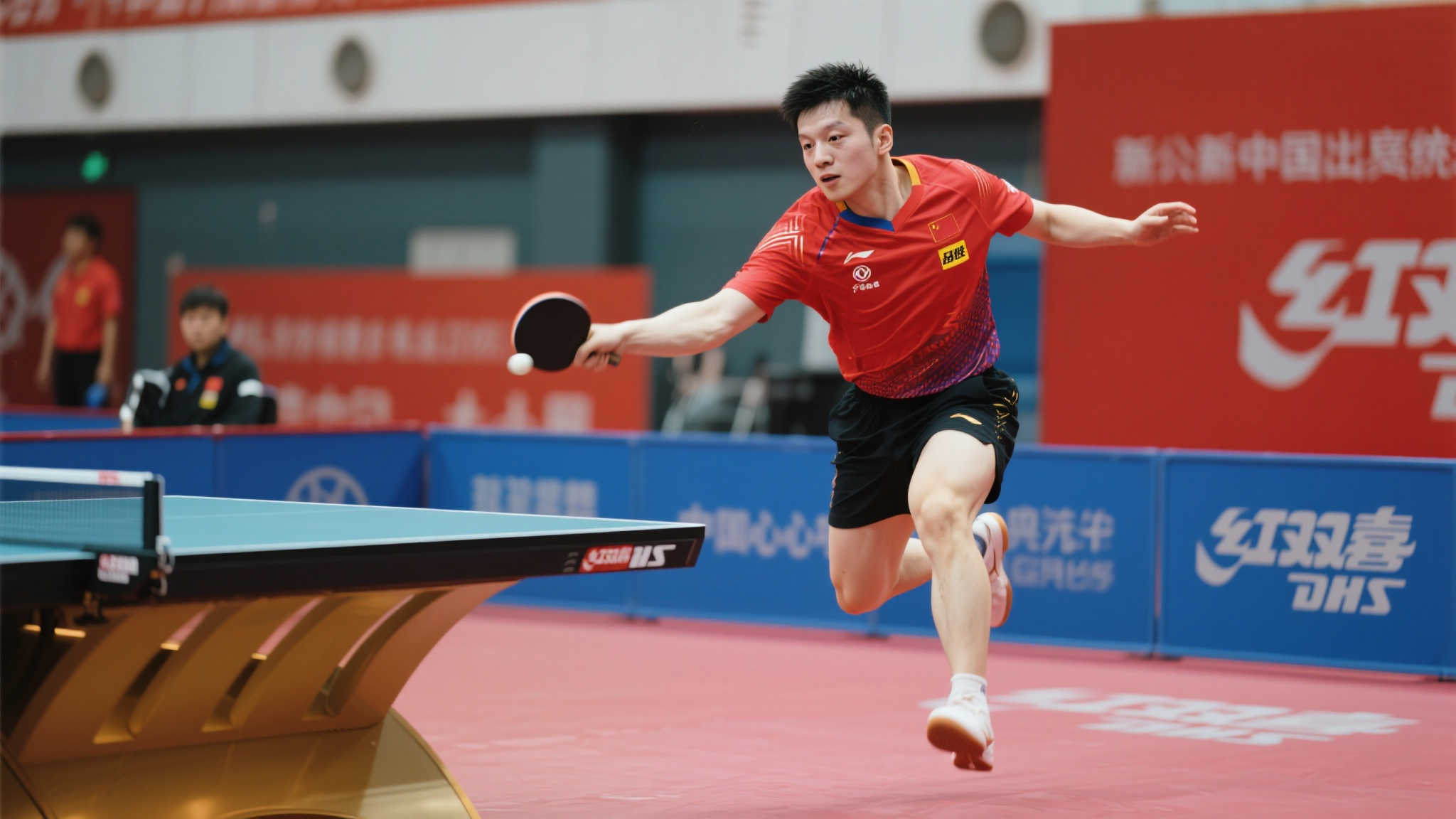 震撼！慕尼黑欧冠赛中的樊振东宣传片，不容错过